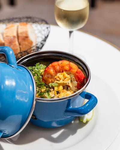 LA BRASSERIE DES MARQUISES - ARCACHON, une cuisine française et régionale. petit déjeuner, service continu jusqu'au diner. Fruits de mer, terrasse, cuisine raffinée