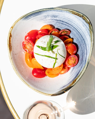 LA BRASSERIE DES MARQUISES - ARCACHON, une cuisine française et régionale. petit déjeuner, service continu jusqu'au diner. Fruits de mer, terrasse, cuisine raffinée