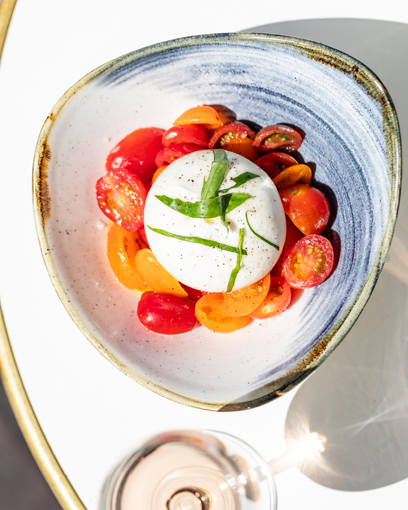 LA BRASSERIE DES MARQUISES - ARCACHON, une cuisine française et régionale. petit déjeuner, service continu jusqu'au diner. Fruits de mer, terrasse, cuisine raffinée